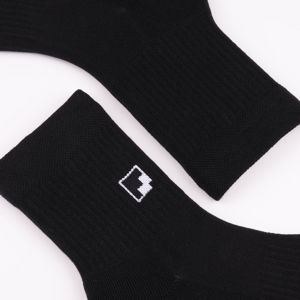Minimal Logolu Kısa Çorap