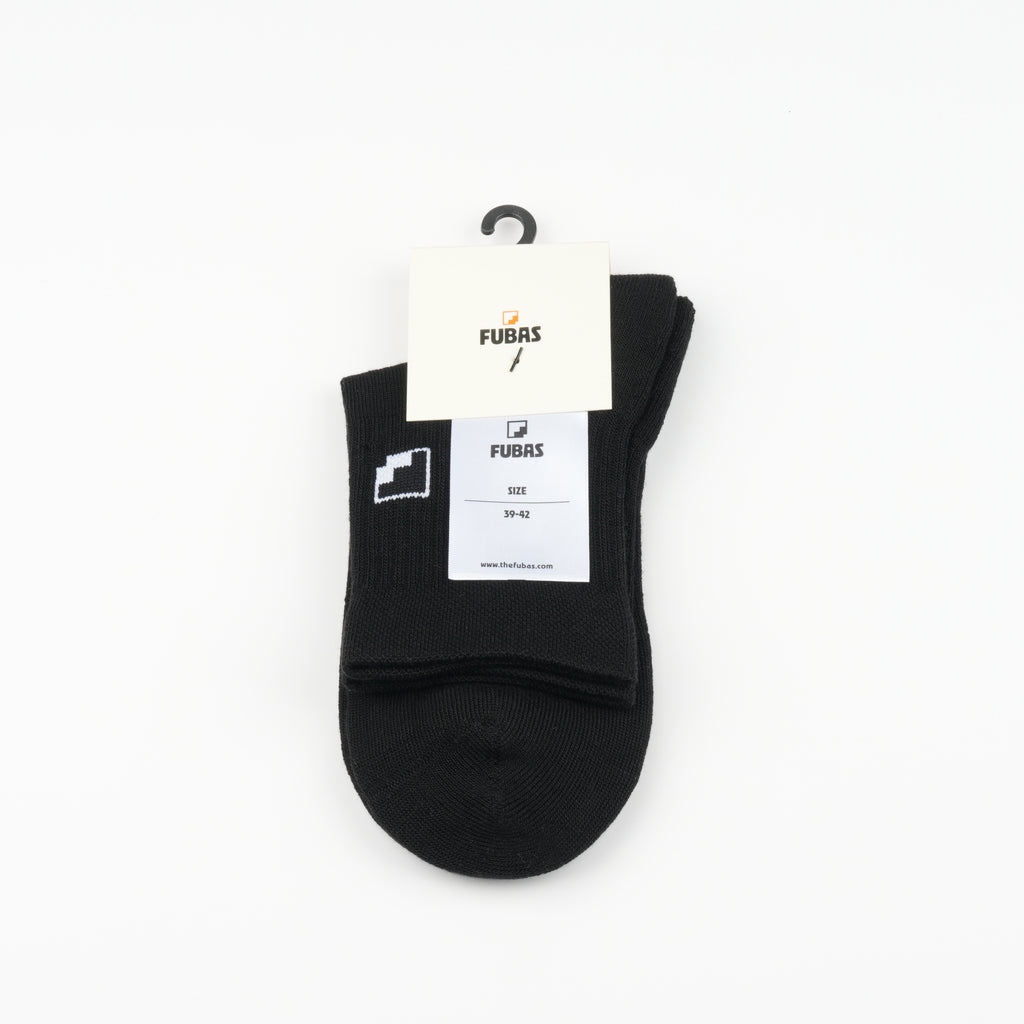 Minimal Logolu Kısa Çorap