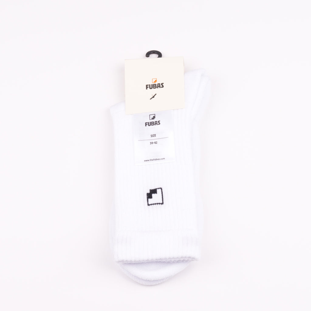 Kaymayan elastik beyaz pamuklu çorap - stabil kullanım