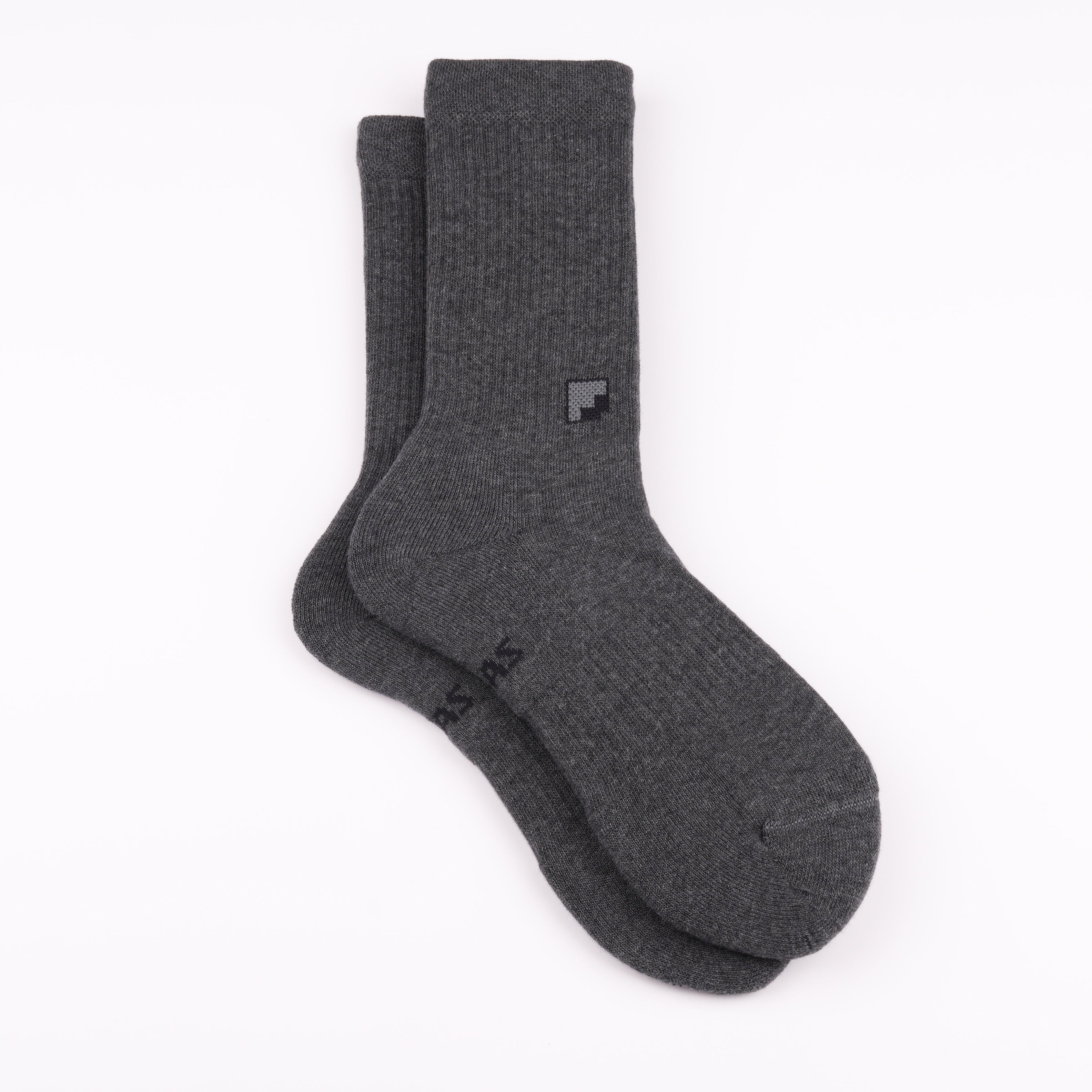 Kaymayan elastik antrasit crew çorap - stabil kullanım